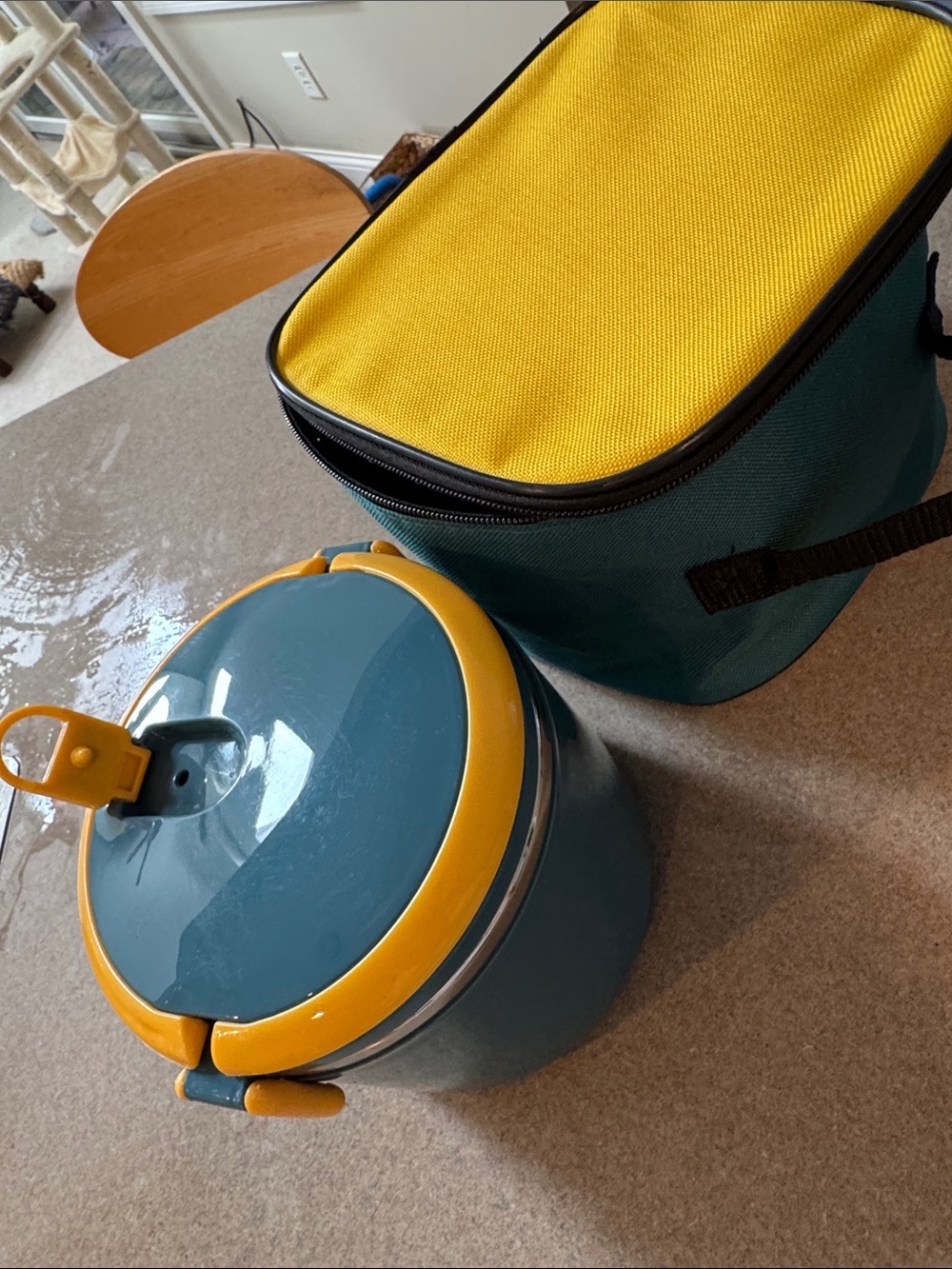Insulated Teal and Yellow Food Carrier Cooler Bag - lunch box! NWT!